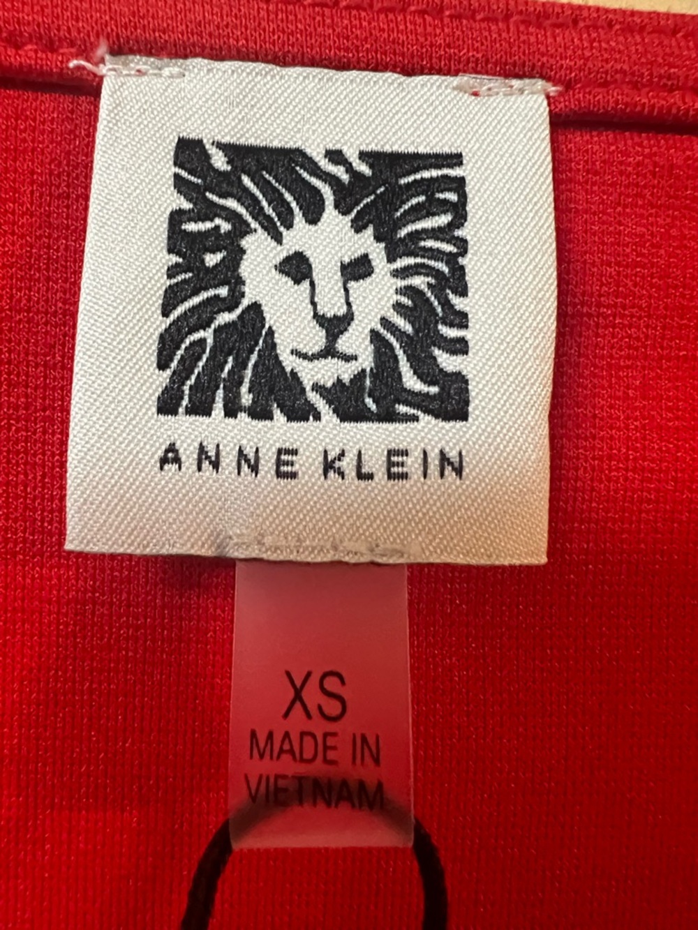 ANNE KLEIN Red Wrap Top XS NWT Gold Buckle Stretch Knit Blouse Career Classic - Picture 6 of 10